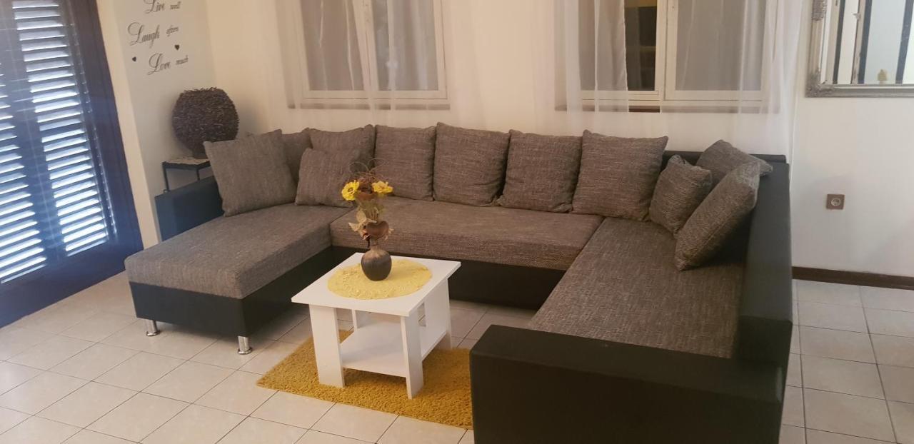 Apartments Petra Tribunj  Ngoại thất bức ảnh