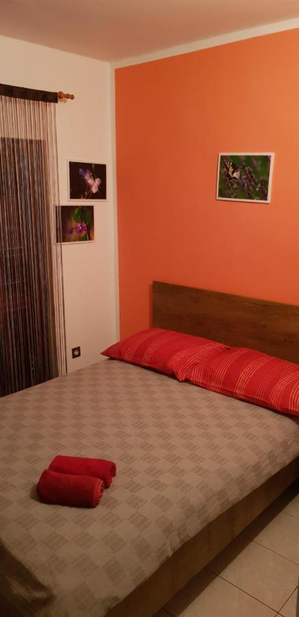 Apartments Petra Tribunj  Ngoại thất bức ảnh